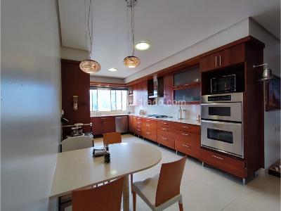 Apartamento de 4 alcobas en venta en El Poblado, Medellín, 432 m² · foto 9 de 18