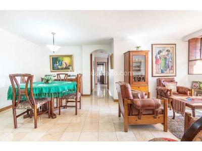 Apartamento de 3 alcobas en venta en El Poblado, Medellín, 112 m² · foto 3 de 9