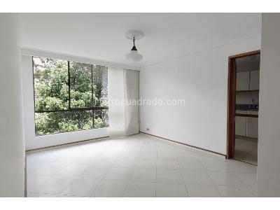 Apartamento de 3 alcobas en venta en El Poblado Milla De Oro, Medellín, 140 m² · foto 4 de 15