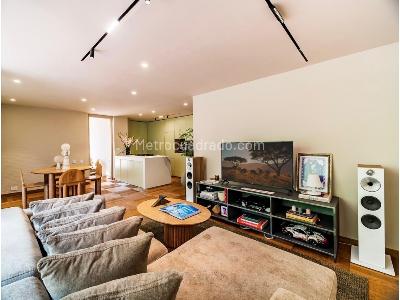 Apartaestudio en venta en San Lucas, Medellín, 70 m² · foto 2 de 9