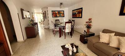 Casa de 5 alcobas en venta en La Flora, Cali, 320 m² · foto 3 de 16