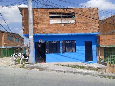 Casa en venta en Perdomo Alto, Bogotá · foto 2 de 3
