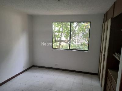 Apartamento de 4 alcobas en venta en Multicentro, Cali, 89 m² · foto 8 de 9
