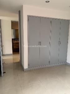 Apartamento de 2 alcobas en venta en Altos De Cristales, Cali, 125 m² · foto 10 de 18