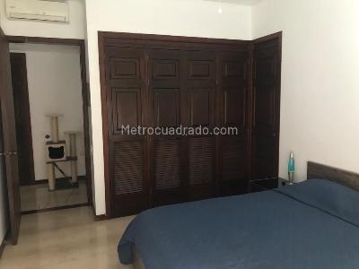 Apartamento de 3 alcobas en venta en Cali Normandia, Cali, 283 m² · foto 17 de 20