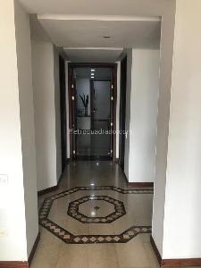 Apartamento de 3 alcobas en venta en Cali Normandia, Cali, 283 m² · foto 8 de 20
