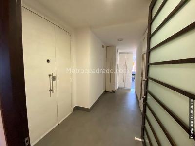 Apartamento en venta en Bellavista, Cali · foto 5 de 18