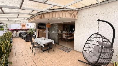Apartamento de 4 alcobas en venta en La Flora, Cali, 140 m² · foto 2 de 10