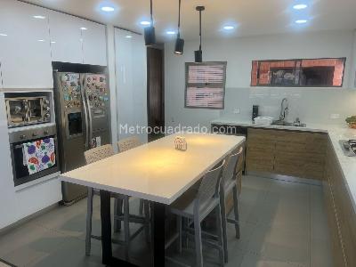 Apartamento de 3 alcobas en venta en Ciudad Jardin, Cali, 153 m² · foto 4 de 20