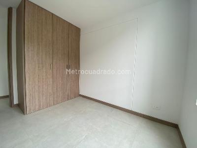 Apartamento de 3 alcobas en venta en Altos De Menga, Cali, 87 m² · foto 12 de 18