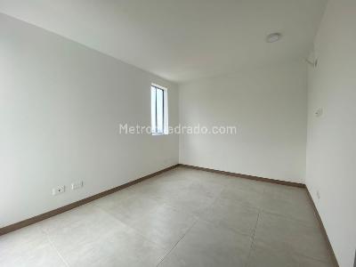 Apartamento de 3 alcobas en venta en Altos De Menga, Cali, 87 m² · foto 13 de 18