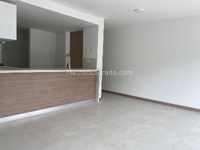 Apartamento de 3 alcobas en venta en Altos De Menga, Cali, 87 m² · foto 4 de 18