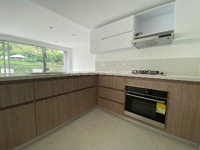 Apartamento de 3 alcobas en venta en Altos De Menga, Cali, 87 m² · foto 8 de 18