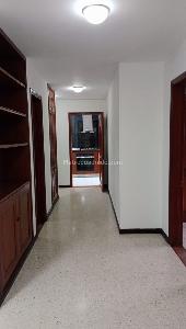 Apartamento de 4 alcobas en venta en Altos Del Aguacatal, Cali, 137 m² · foto 10 de 20