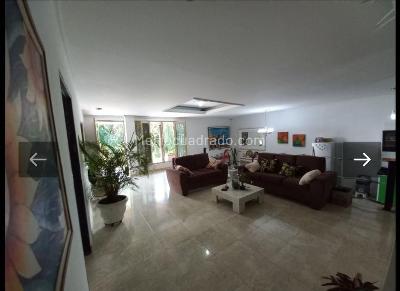 Casa de 5 alcobas en venta en Cristo Rey, Cali, 340 m² · foto 9 de 20