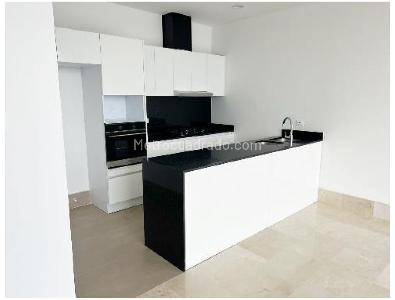 Apartamento de 4 alcobas en venta en Bellavista, Cali, 144 m² · foto 3 de 9