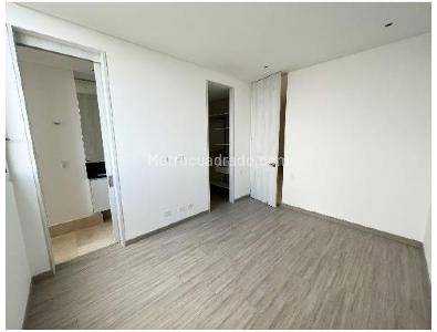 Apartamento de 4 alcobas en venta en Bellavista, Cali, 144 m² · foto 6 de 9
