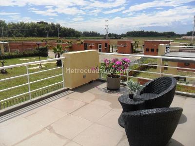 Casa de 5 alcobas en venta en P0rtal Del Castillo, Cali, 258 m² · foto 12 de 19