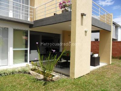 Casa de 5 alcobas en venta en P0rtal Del Castillo, Cali, 258 m² · foto 14 de 19