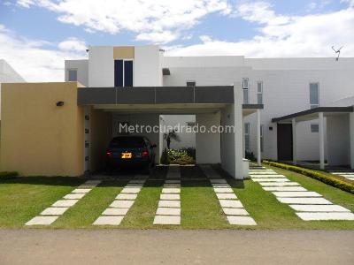 Casa de 5 alcobas en venta en P0rtal Del Castillo, Cali, 258 m² · foto 4 de 19