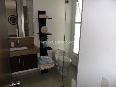 Casa de 5 alcobas en venta en P0rtal Del Castillo, Cali, 258 m² · foto 6 de 19