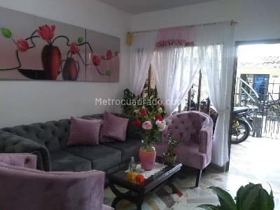 Casa de 5 alcobas en venta en Guaduales, Cali, 200 m² · foto 6 de 16