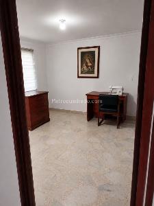 Casa de 4 alcobas en venta en Quintas De Don Simon, Cali, 255 m² · foto 14 de 20