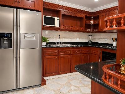 Casa de 4 alcobas en venta en Quintas De Don Simon, Cali, 255 m² · foto 2 de 20