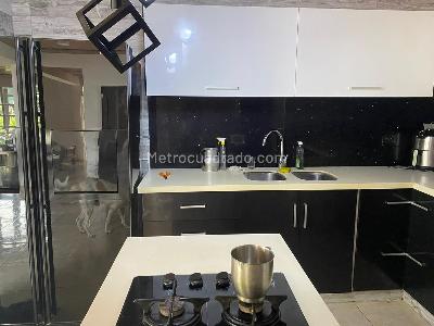 Casa de 4 alcobas en venta en Felidia, Cali, 350 m² · foto 4 de 20