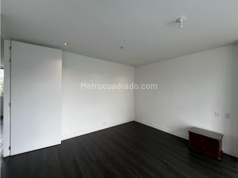Brand New 3BR Apartment in Los Balsos Poblado - 4