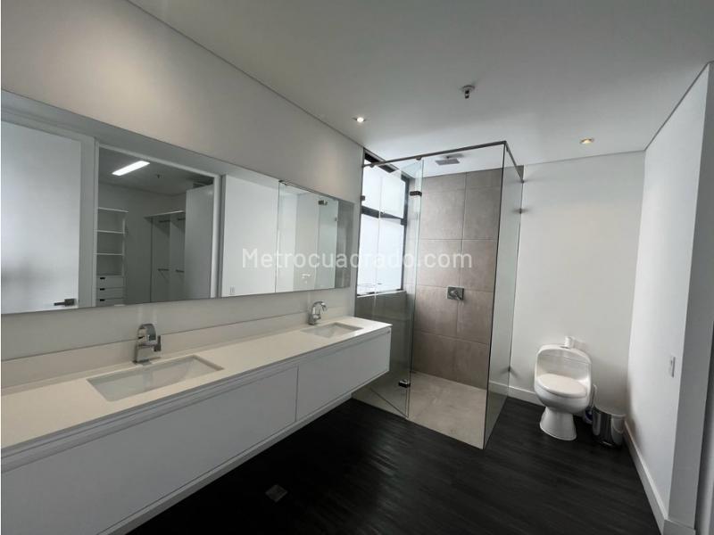 Brand New 3BR Apartment in Los Balsos Poblado - 5