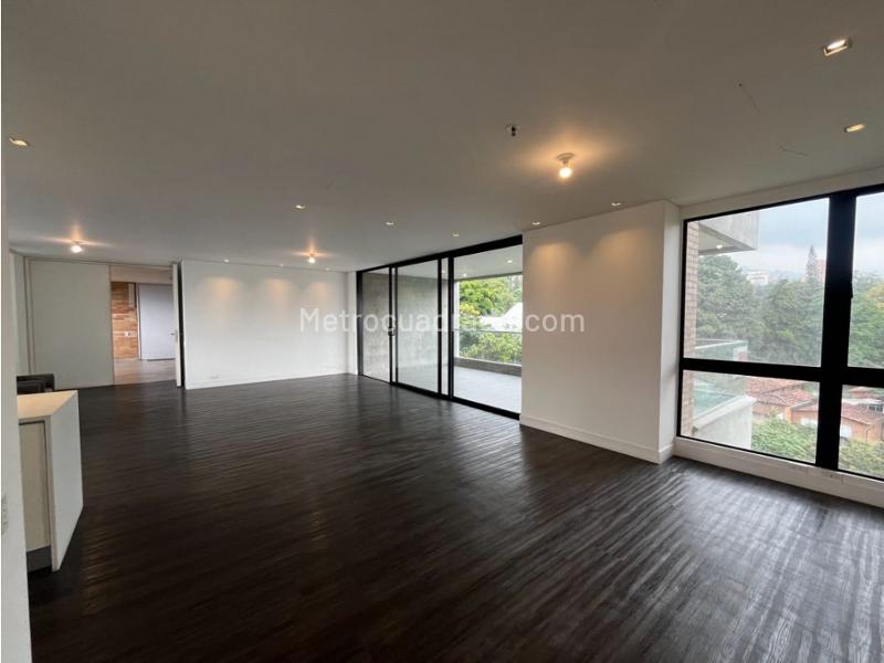 Brand New 3BR Apartment in Los Balsos Poblado - 6