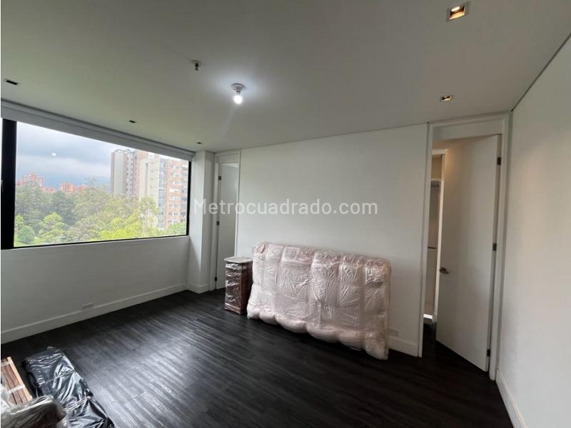 Brand New 3BR Apartment in Los Balsos Poblado - 8
