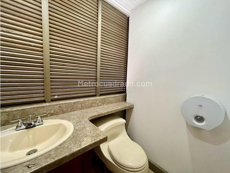 Commercial 4BR House in Poblado - 3