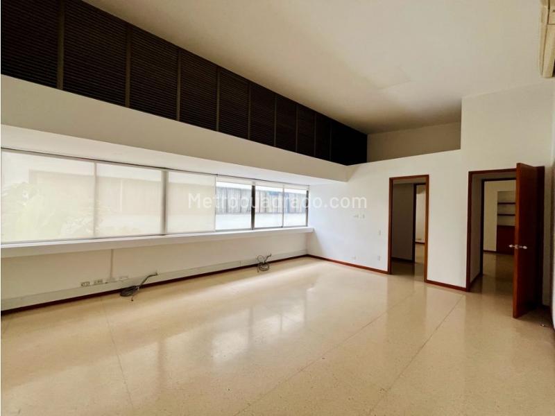 Commercial 4BR House in Poblado - 4