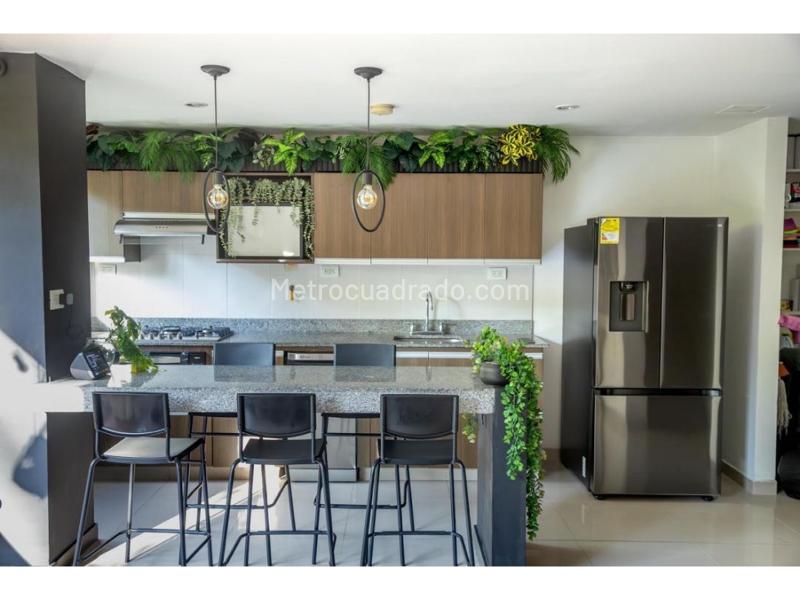 Furnished 2BR Apartment Ready to Move in Poblado