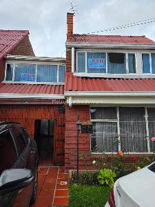 Casa de 5 alcobas en venta en San Martin, Bogotá, 350 m² · foto 2 de 20