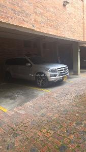 Apartamento de 4 alcobas en venta en Los Rosales (Oi), Bogotá, 247 m² · foto 18 de 20