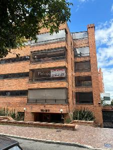 Apartamento de 4 alcobas en venta en Los Rosales (Oi), Bogotá, 247 m² · foto 2 de 20