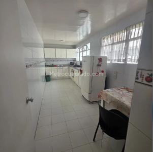Casa de 4 alcobas en venta en Campin, Bogotá, 93 m² · foto 10 de 15