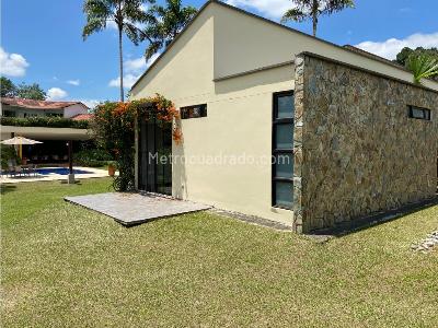 Casa de 5 alcobas en venta en Club Campestre, Armenia, 450 m² · foto 2 de 20