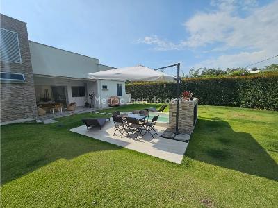 Casa de 3 alcobas en venta en Club Campestre, Armenia, 245 m² · foto 3 de 20