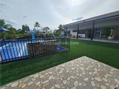 Casa de 5 alcobas en venta en Via Al Eden, Armenia, 500 m² · foto 3 de 20