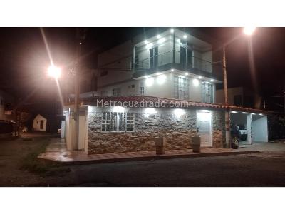 Casa de 5 alcobas en venta en Mercedes Del Norte, Armenia, 354 m² · foto 2 de 20