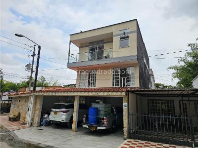 Casa de 5 alcobas en venta en Mercedes Del Norte, Armenia, 354 m² · foto 3 de 20