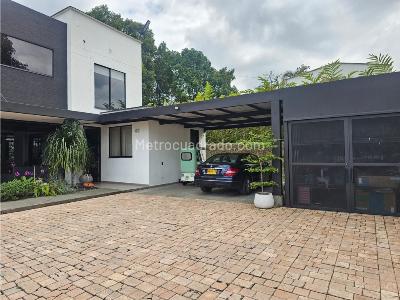 Casa de 5 alcobas en venta en Avenida 19 Norte, Armenia, 1702 m² · foto 5 de 20