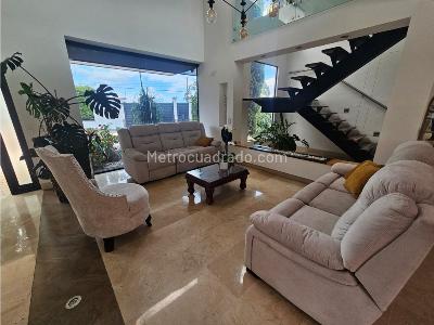 Casa de 5 alcobas en venta en Avenida 19 Norte, Armenia, 1702 m² · foto 8 de 20