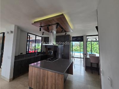 Casa de 5 alcobas en venta en Avenida 19 Norte, Armenia, 1702 m² · foto 11 de 20