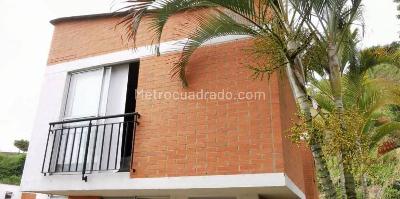 Casa en venta en Belmonte, Pereira · foto 2 de 19