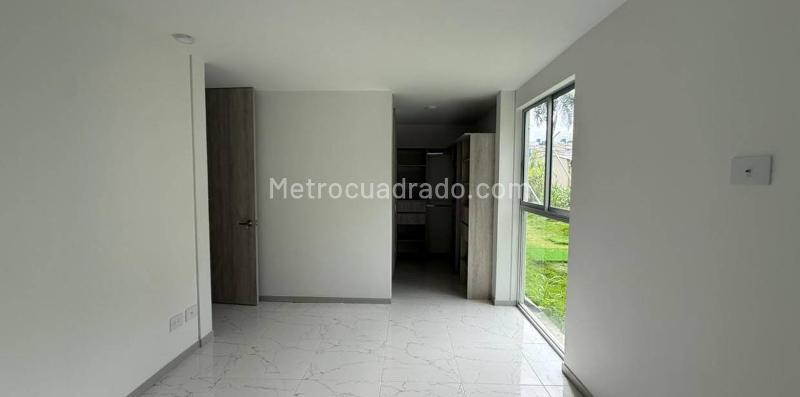 Piso – AMCO, Area Metropolitana Centro Occidente, Aeropuerto - Vista 3